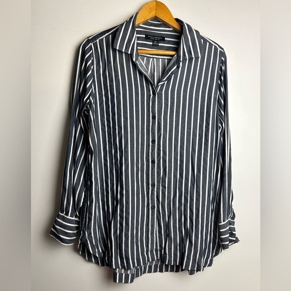 Banana Republic Parker Tunic Fit Shirt Top Women M Striped Button Up relaxed - Picture 1 of 12